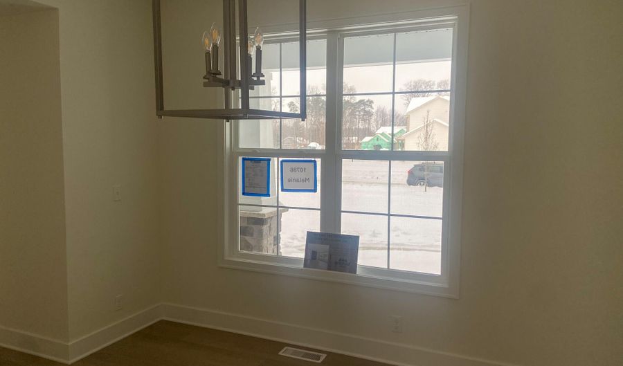 10786 Melanie Dr, Allendale, MI 49401 - 4 Beds, 2 Bath