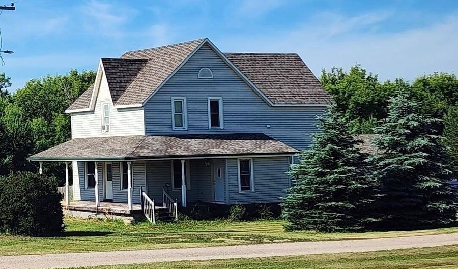 9613 County Road 47, Bottineau, ND 58318 - 3 Beds, 2 Bath