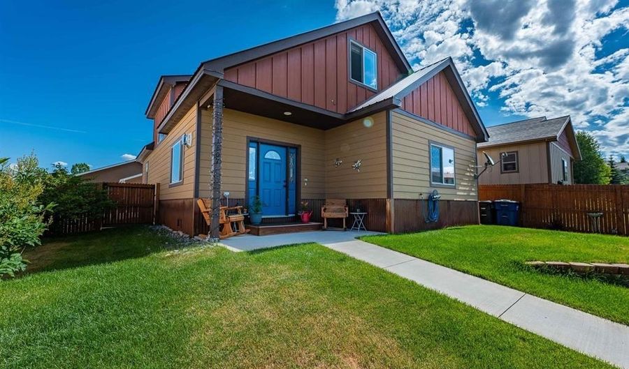 1607 S Taylor Cir, Bayfield, CO 81122 - 3 Beds, 3 Bath