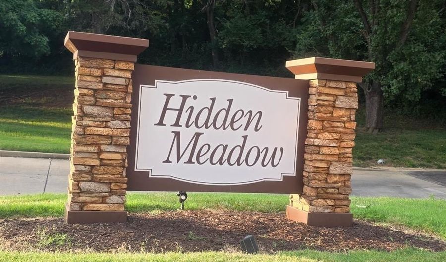 13322 Hiddendale Ln, Ballwin, MO 63021 - 3 Beds, 3 Bath