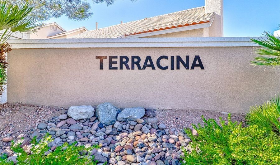 1713 Elsinore Ave, Henderson, NV 89074 - 4 Beds, 3 Bath