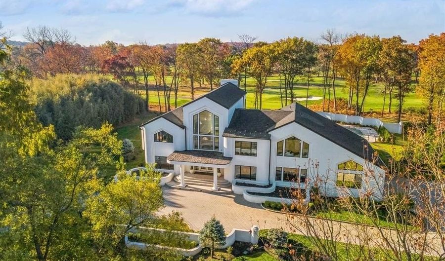 23 Rio Vista Dr, Alpine, NJ 07620 - 6 Beds, 9 Bath