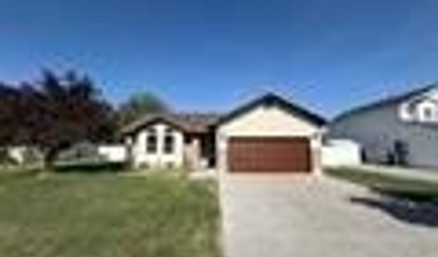 2330 Clover Ln, Blackfoot, ID 83221 - 5 Beds, 3 Bath