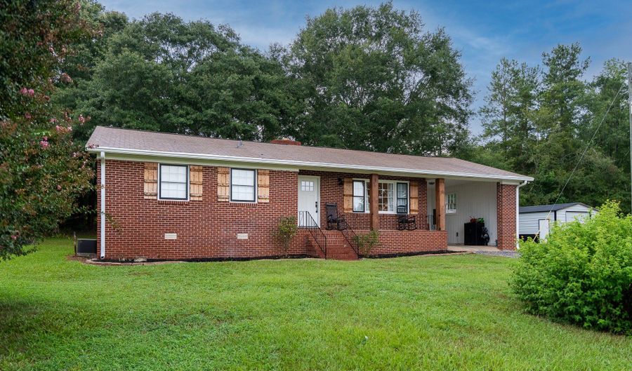 1070 Old Watson Springs Rd, Watkinsville, GA 30677 - 3 Beds, 2 Bath