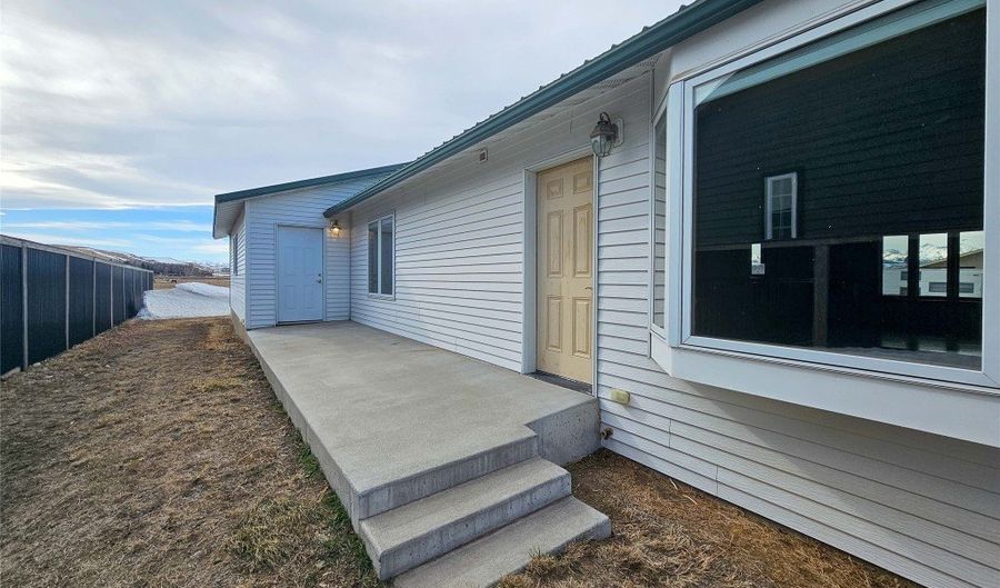603 W 3rd Ave, Big Timber, MT 59011 - 3 Beds, 3 Bath