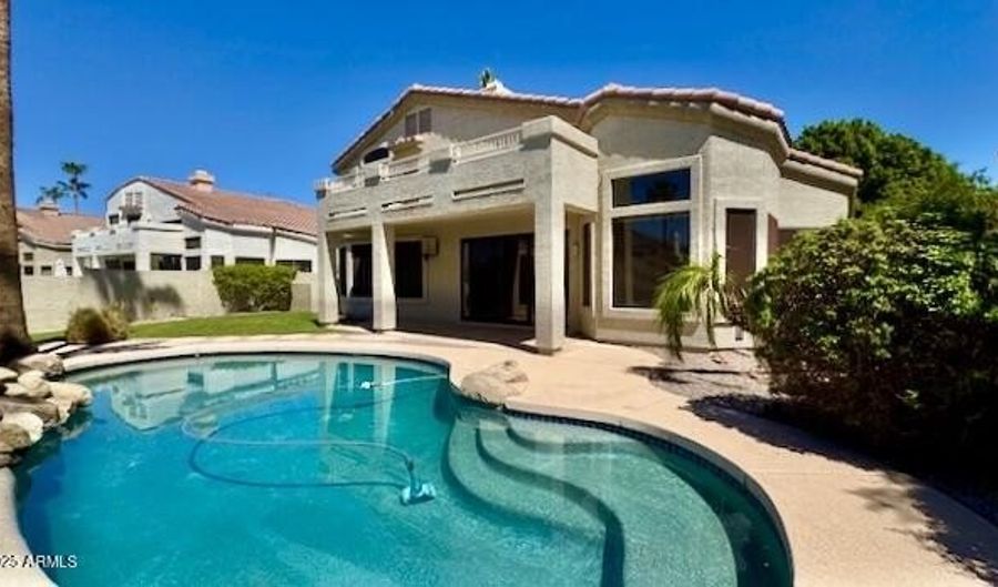 705 W DESERT BROOM Dr, Chandler, AZ 85248 - 5 Beds, 4 Bath