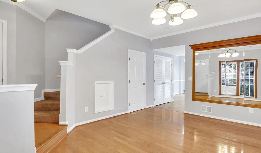 44480 WATERTOWN Ter, Ashburn, VA 20147 - 3 Beds, 4 Bath