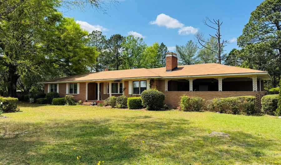 2480 Sumter Hwy, Bishopville, SC 29010 - 3 Beds, 3 Bath