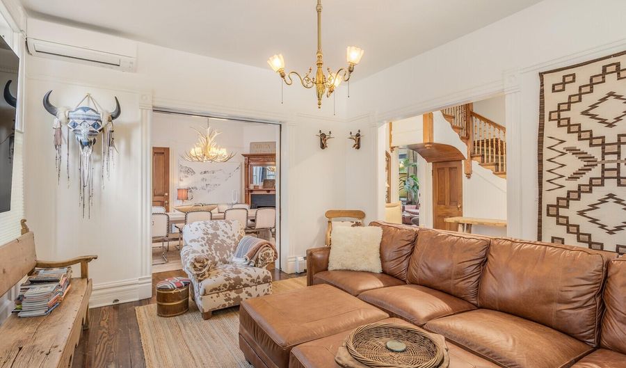 320 W Main St, Aspen, CO 81611 - 5 Beds, 4 Bath