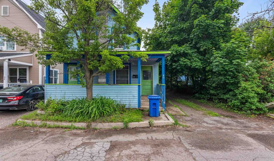 40-40 Convent Sq, Burlington, VT 05401 - 6 Beds, 3 Bath