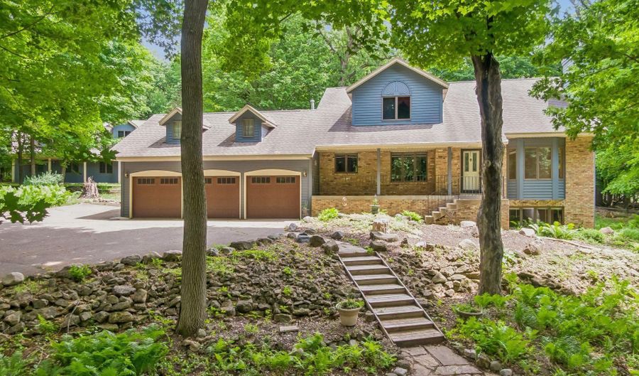 3355 Trading Post Trl S, Afton, MN 55001 - 6 Beds, 4 Bath