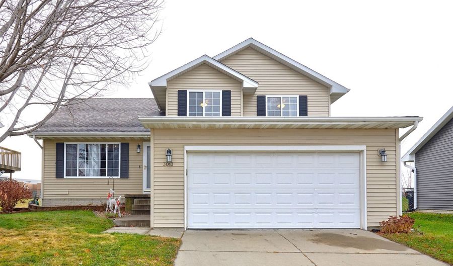 3013 SW Townpark Dr, Ankeny, IA 50023 - 3 Beds, 3 Bath