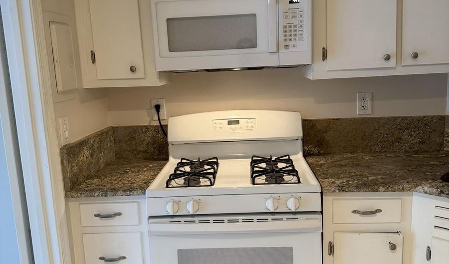 3535 CHEVY CHASE LAKE Dr 310, Chevy Chase, MD 20815 - 2 Beds, 1 Bath