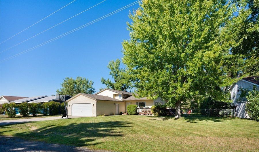 105 N Grogan St, Belgrade, MT 59714 - 4 Beds, 2 Bath