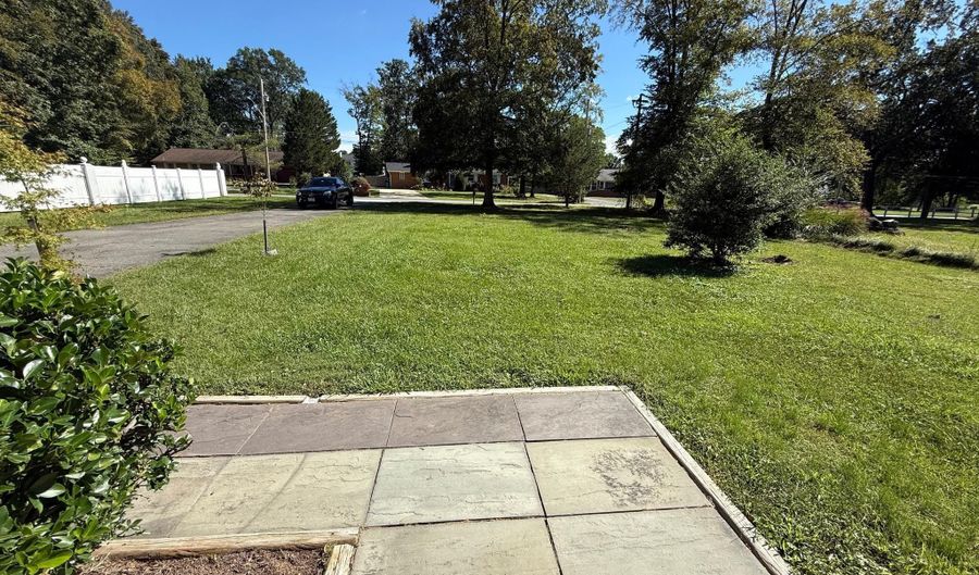 16719 HURON St, Accokeek, MD 20607 - 3 Beds, 2 Bath