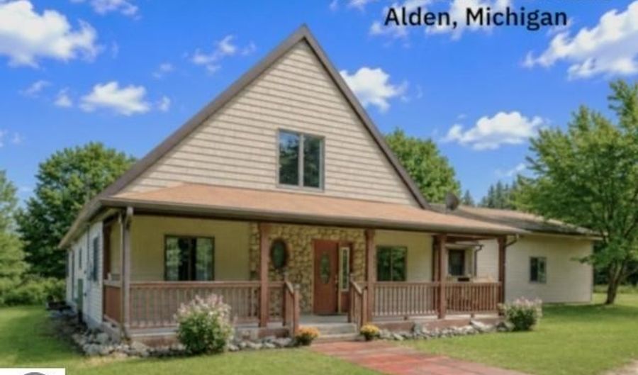 10039 McPherson Rd, Alden, MI 49612 - 2 Beds, 2 Bath