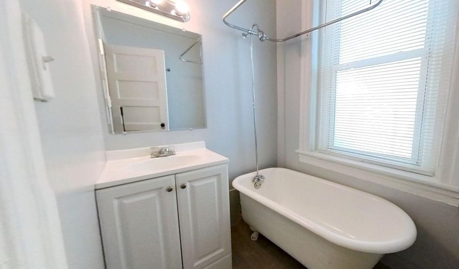 307 DOLPHIN St 3G, Baltimore, MD 21217 - 2 Beds, 1 Bath