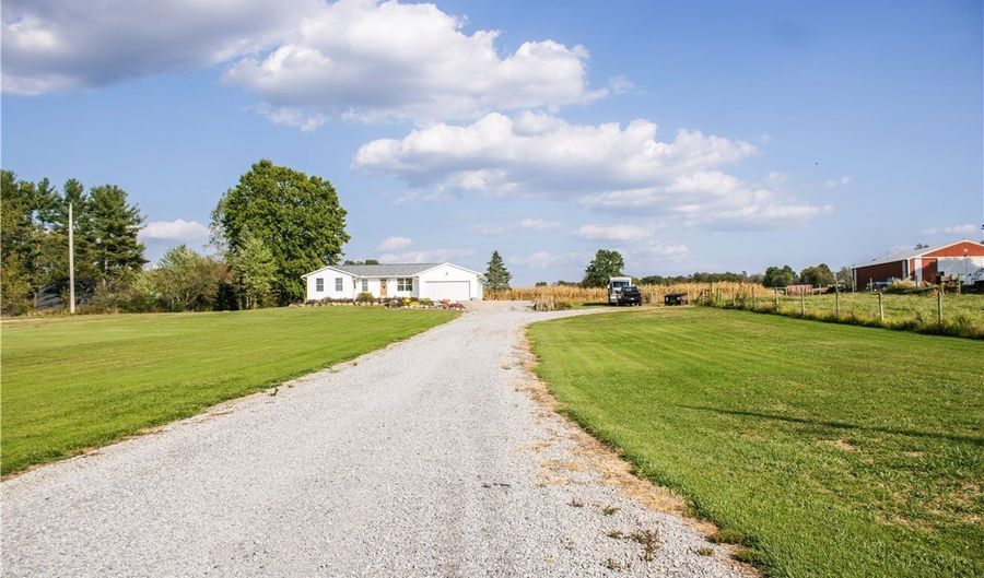 2322 New Milford Rd, Atwater, OH 44201 - 3 Beds, 2 Bath