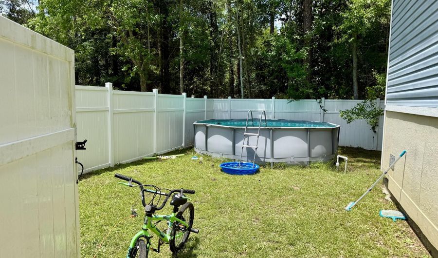 6088 E Hinds St, Bay St. Louis, MS 39520 - 3 Beds, 2 Bath