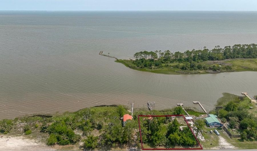 434 Highway 98, Apalachicola, FL 32320 - 3 Beds, 2 Bath