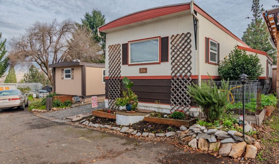 2799 Siskiyou Blvd 36, Ashland, OR 97520 - 2 Beds, 1 Bath