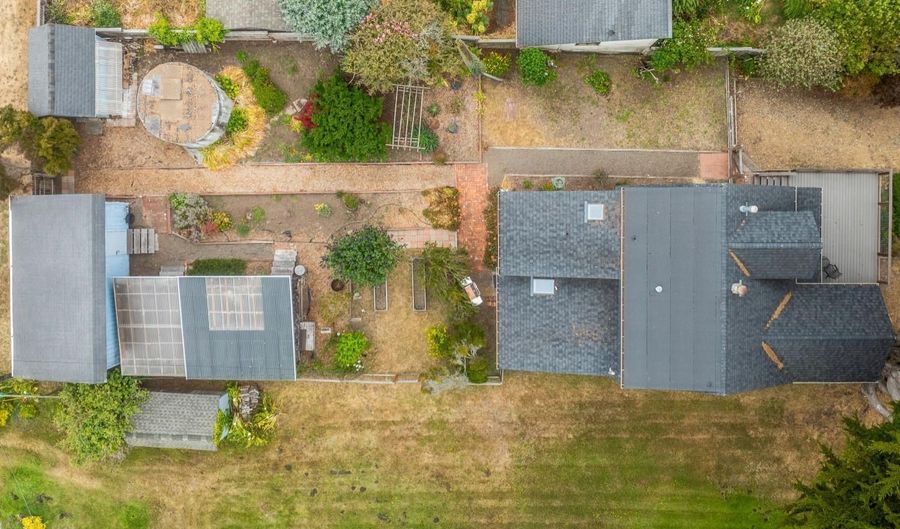 3781 N Highway 1, Albion, CA 95410 - 4 Beds, 2 Bath