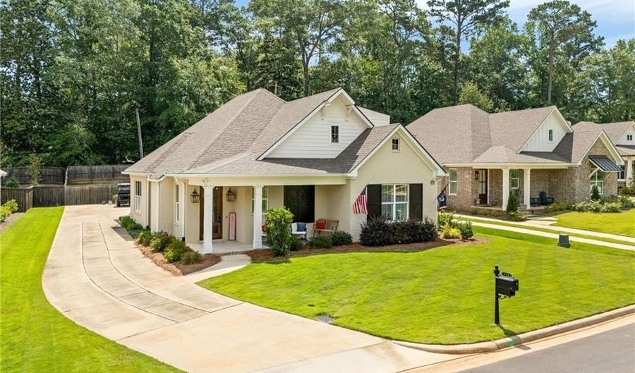 554 ARBOR Dr, Auburn, AL 36830 - 4 Beds, 4 Bath