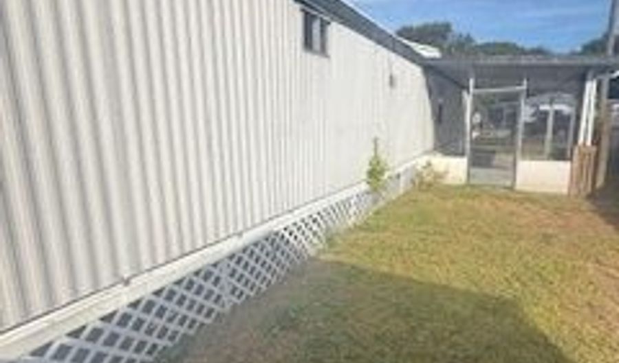 713 Rose St Lot 60, Auburndale, FL 33823 - 2 Beds, 1 Bath