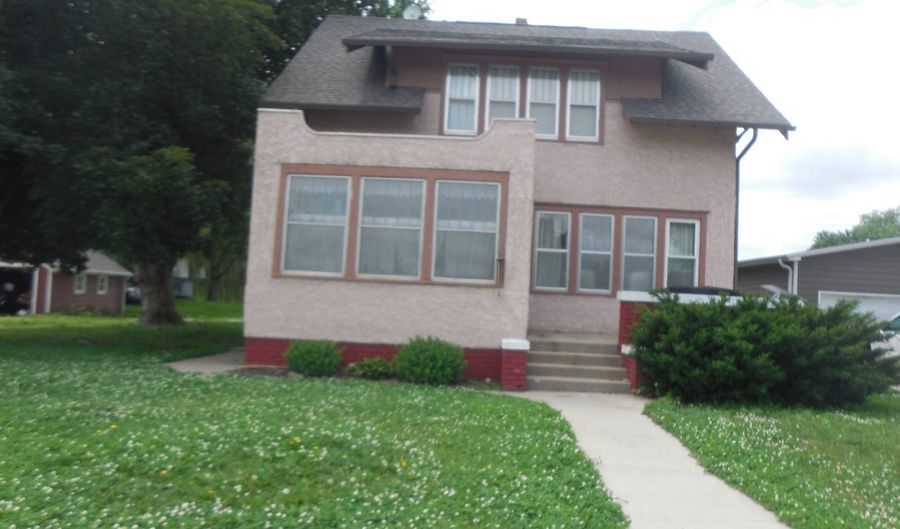 114 S 8th St, Albion, NE 68620 - 3 Beds, 1 Bath
