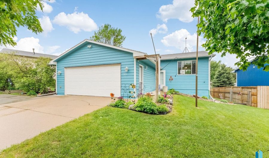 523 Kyle Ave, Baltic, SD 57003 - 4 Beds, 2 Bath
