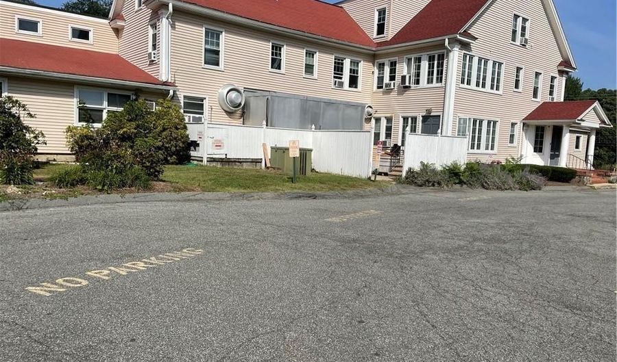 132 Main St, Chester, CT 06412 - 0 Beds, 0 Bath