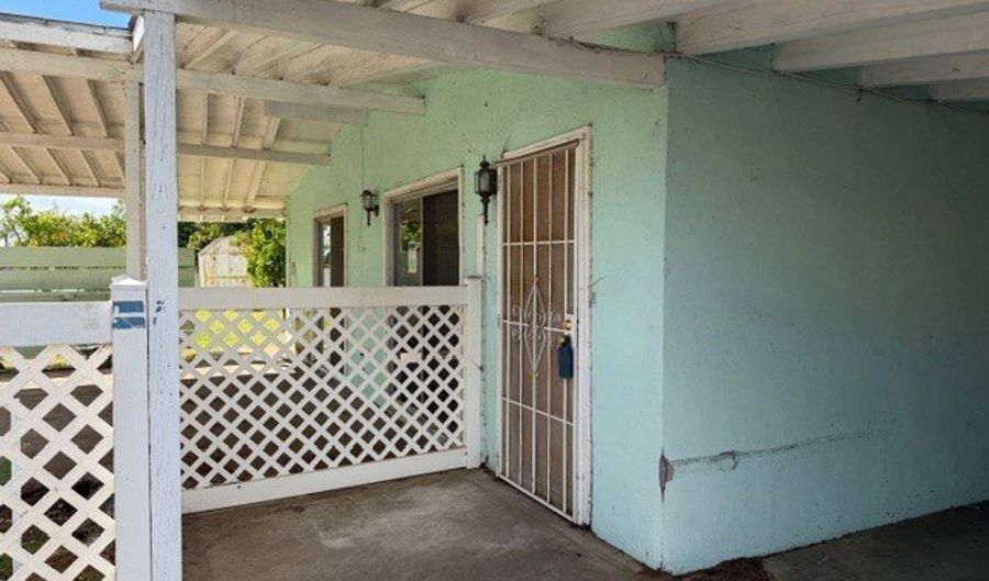 1006 N Orange, Fallbrook, CA 92028 - 2 Beds, 1 Bath