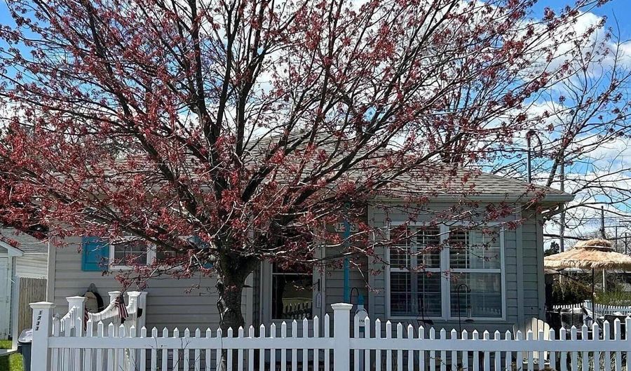 1733 Melrose Ave, Belmar, NJ 07719 - 3 Beds, 2 Bath