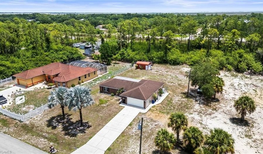 2016 Fitch, Alva, FL 33920 - 3 Beds, 2 Bath
