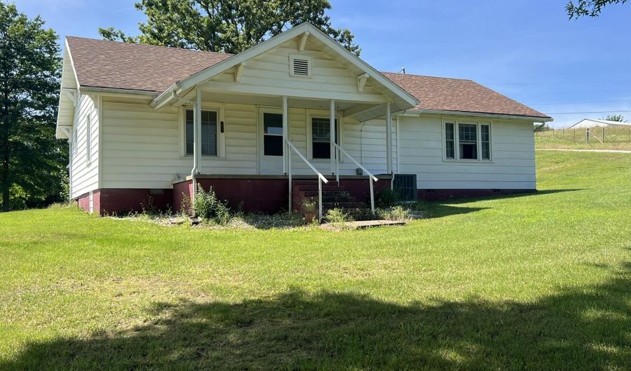 6413 County Road 5-403, Ava, MO 65608 - 3 Beds, 2 Bath