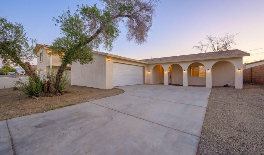 1126 Avenida Del Sol, Bullhead City, AZ 86442 - 3 Beds, 2 Bath