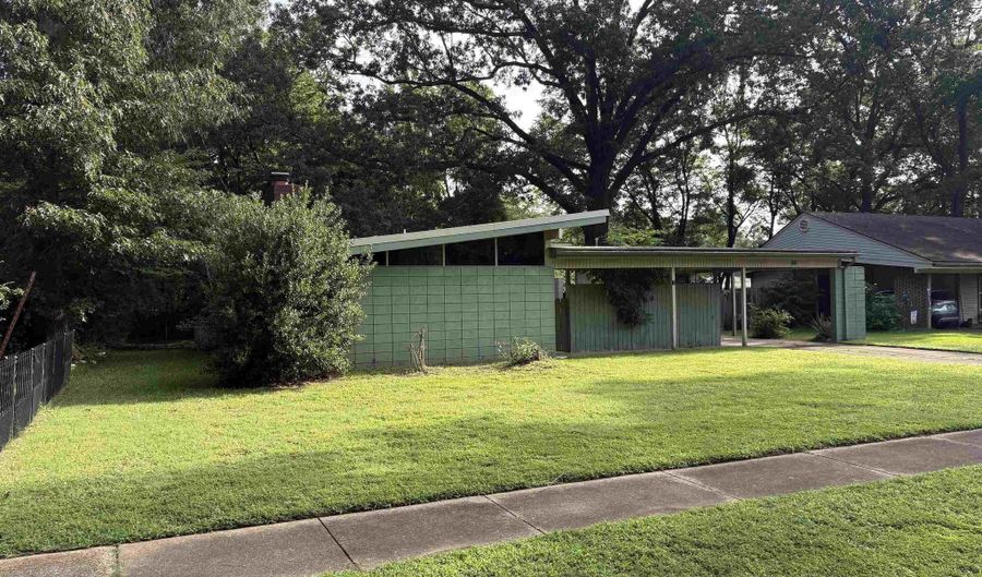1906 Sylvia St, Arkadelphia, AR 71923 - 3 Beds, 1 Bath