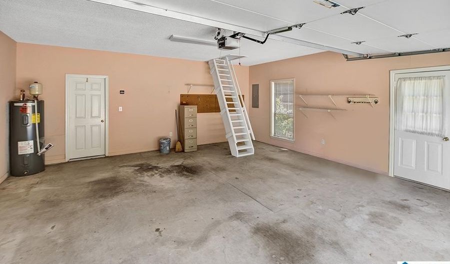 117 GREENFIELD Ln, Alabaster, AL 35007 - 3 Beds, 2 Bath