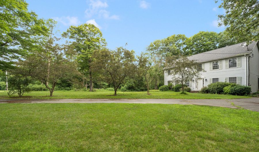 196 Pickerel Lake Rd, Colchester, CT 06415 - 4 Beds, 3 Bath