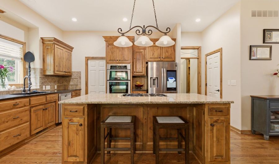 1748 S Cascade, Andover, KS 67002 - 4 Beds, 4 Bath
