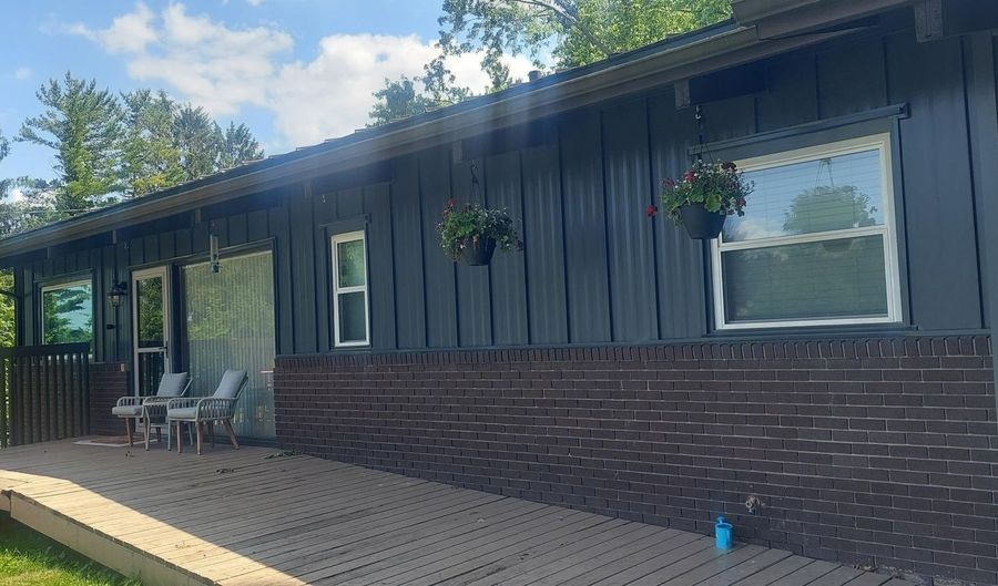 4113 TIPTON WOODS, Adrian, MI 49221 - 4 Beds, 2 Bath