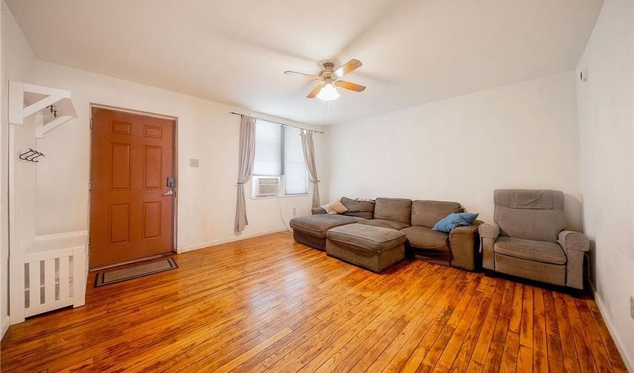 943 S Filmore St, Allentown, PA 18103 - 3 Beds, 2 Bath