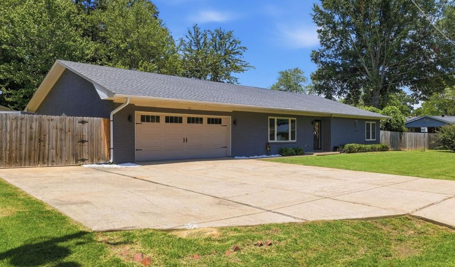 103 Byron St, Beebe, AR 72012 - 3 Beds, 3 Bath
