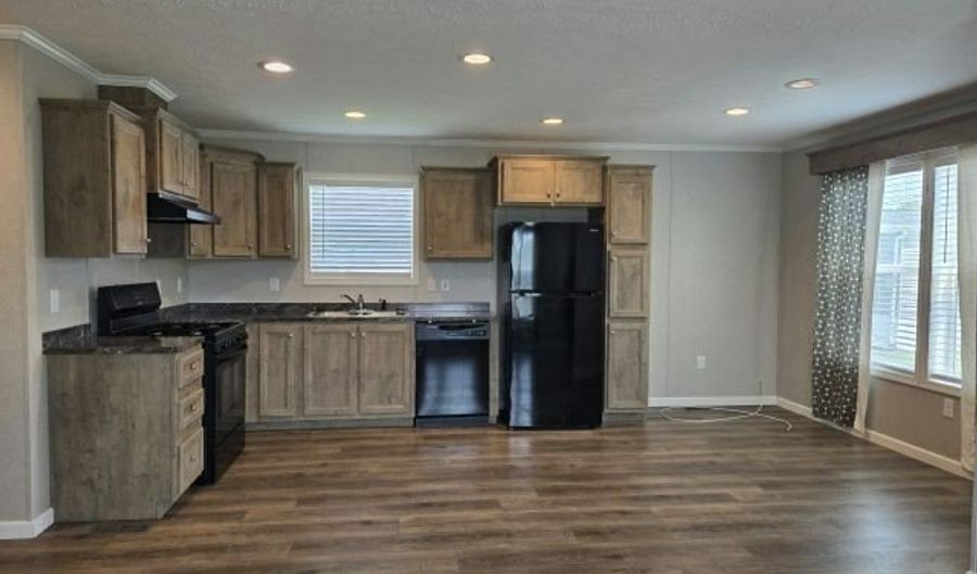 1452 West Dr 161, Alden, NY 14004 - 3 Beds, 2 Bath