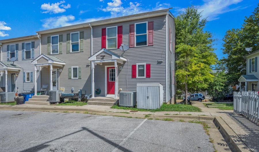 93 CLAY St, Annapolis, MD 21401 - 4 Beds, 3 Bath
