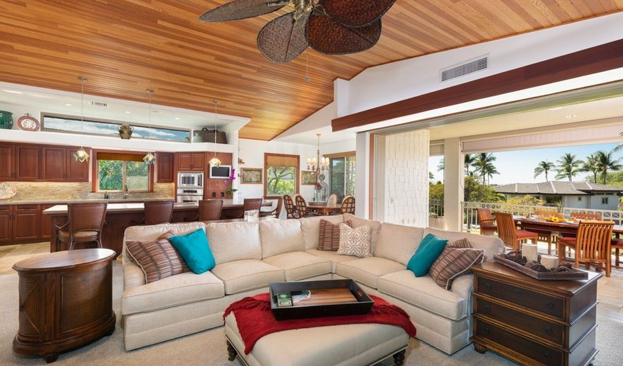 68-1025 KANIKU Dr 301, Kamuela, HI 96743 - 3 Beds, 4 Bath