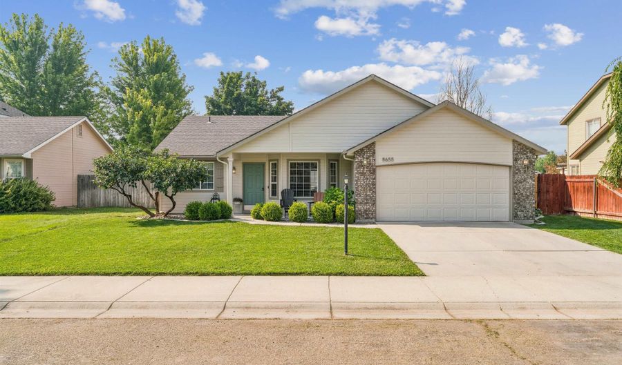8655 W Dulcimer St, Boise, ID 83709 - 3 Beds, 2 Bath