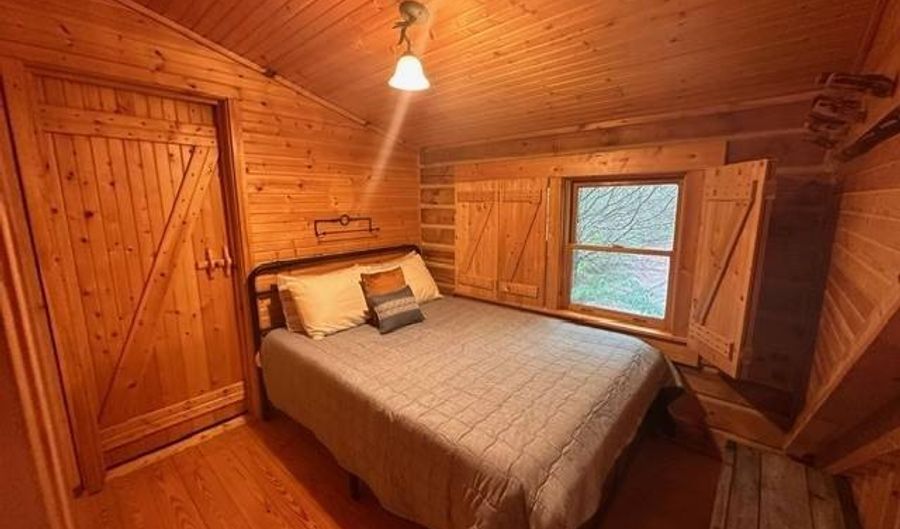 3300 Cedar Gap Ln, Birdseye, IN 47513 - 2 Beds, 2 Bath