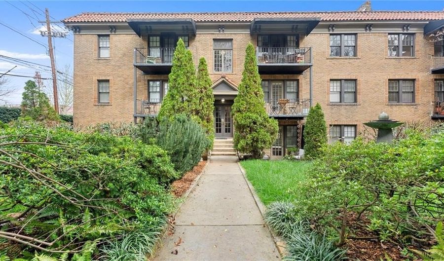 677 Somerset Terrace NE 2D, Atlanta, GA 30306 - 2 Beds, 1 Bath