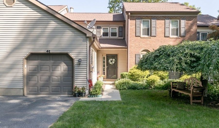 41 Killdeer Pl, Allamuchy Twp., NJ 07840 - 4 Beds, 4 Bath